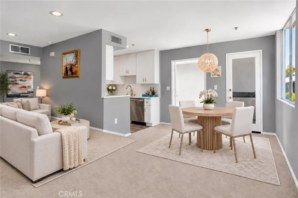 4501 Cedros Avenue #239 Sherman Oaks, CA 91403