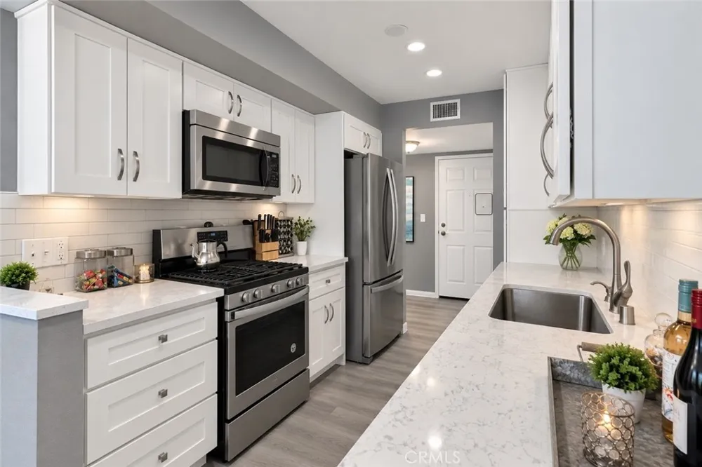 4501 Cedros Avenue #239 Sherman Oaks, CA 91403