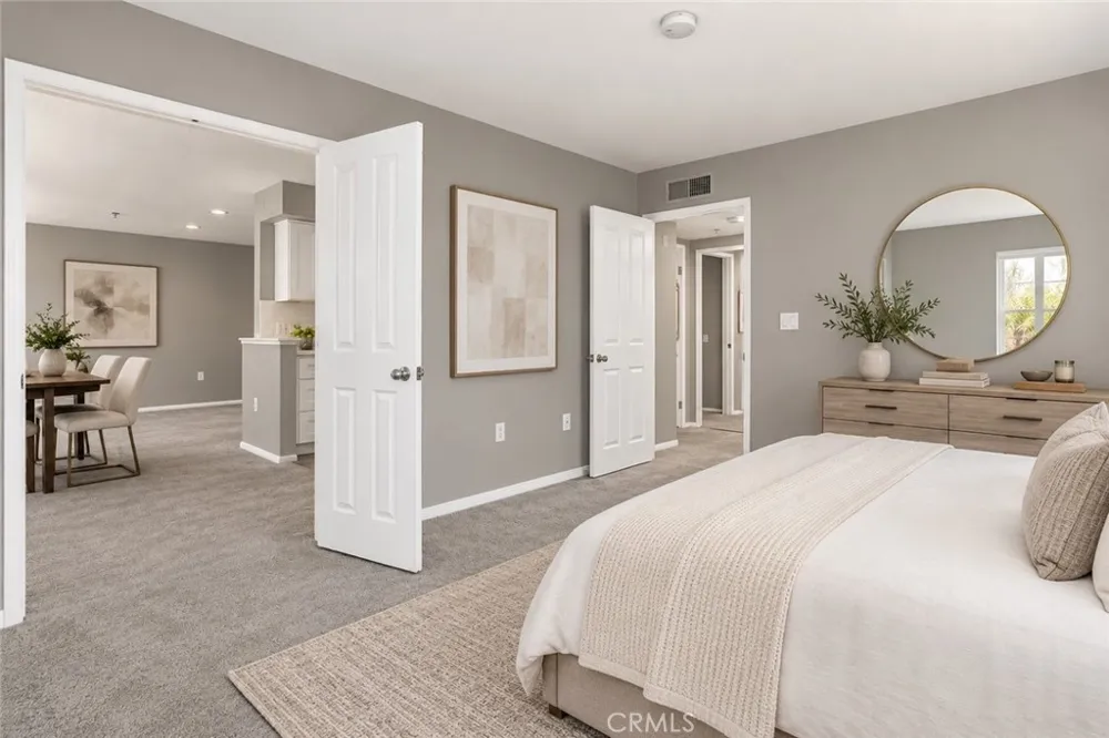 4501 Cedros Avenue #239 Sherman Oaks, CA 91403
