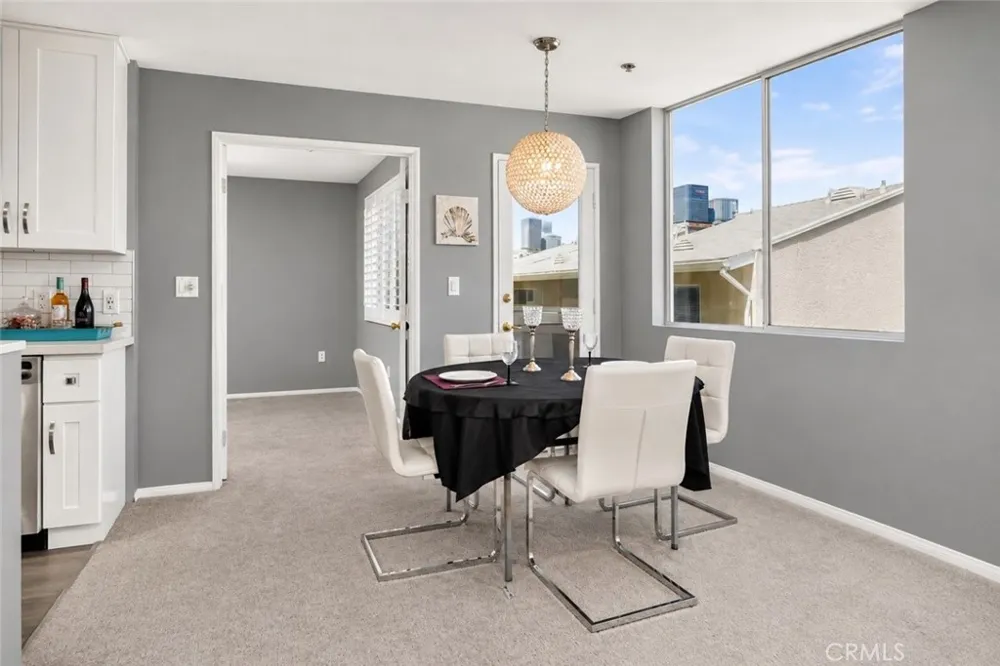 4501 Cedros Avenue #239 Sherman Oaks, CA 91403