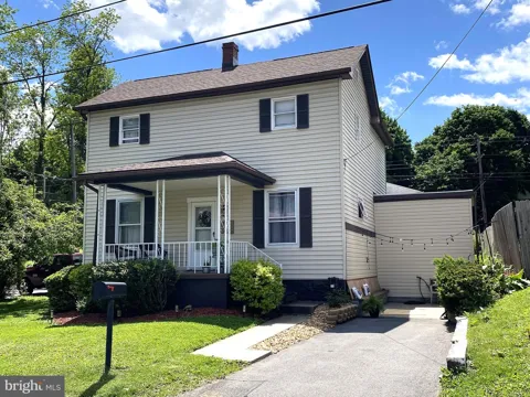 4 CENTENNIAL STREET