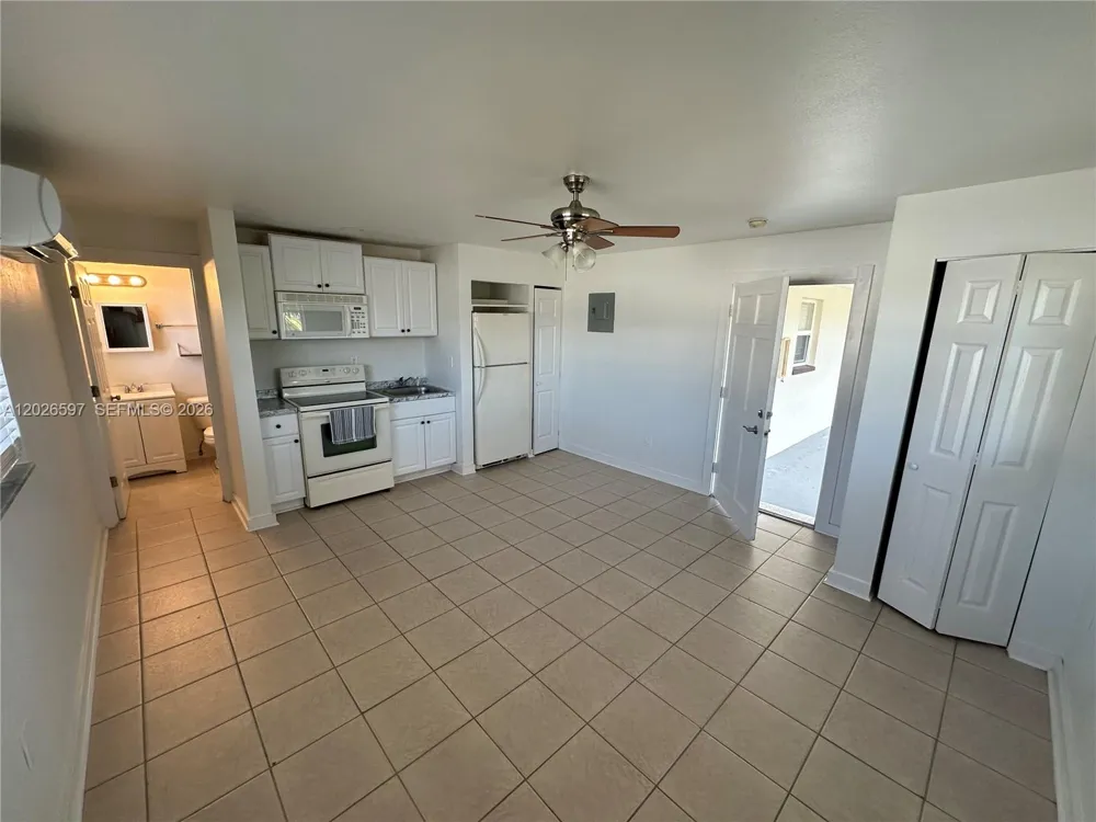318 Tarpon Dr #1 Cape Coral, FL 33904