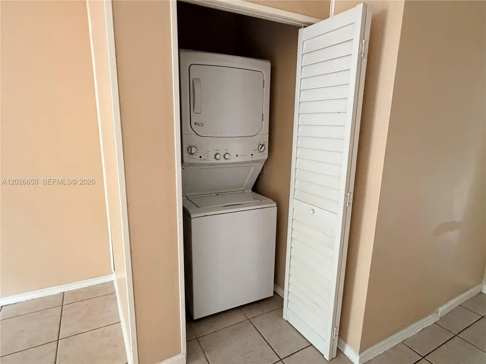 2235 NW 59th Way #2235 Lauderhill, FL 33313