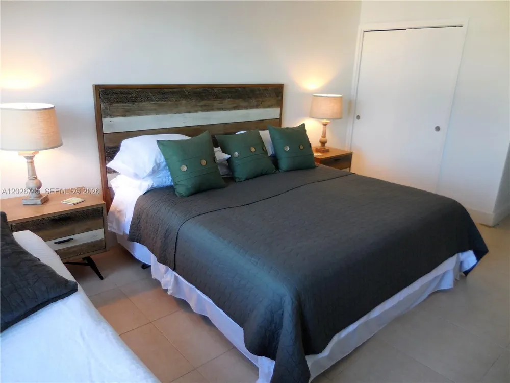 5151 Collins Ave #519 Miami Beach, FL 33140