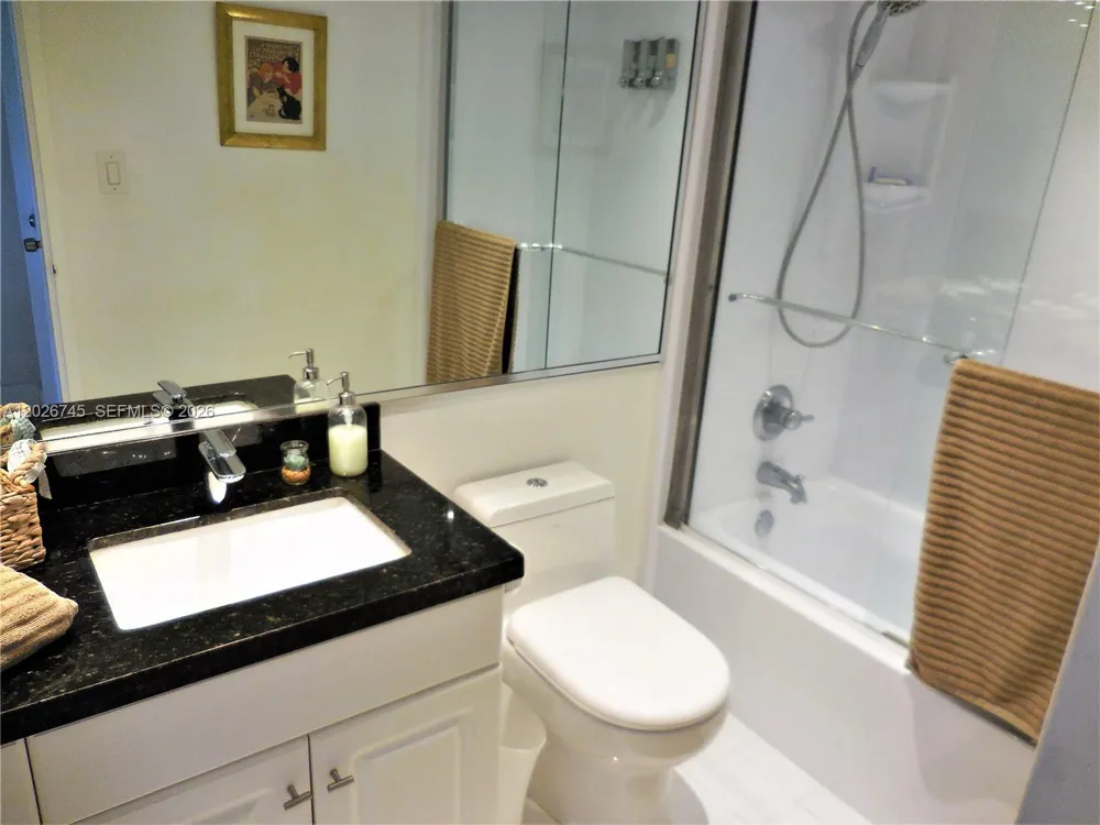 5151 Collins Ave #519 Miami Beach, FL 33140