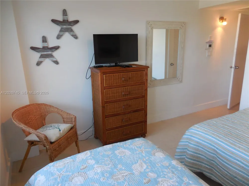 5151 Collins Ave #519 Miami Beach, FL 33140