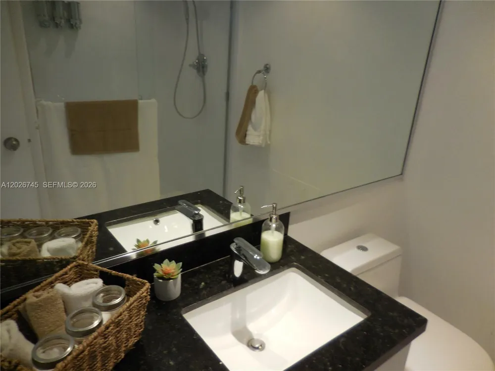 5151 Collins Ave #519 Miami Beach, FL 33140