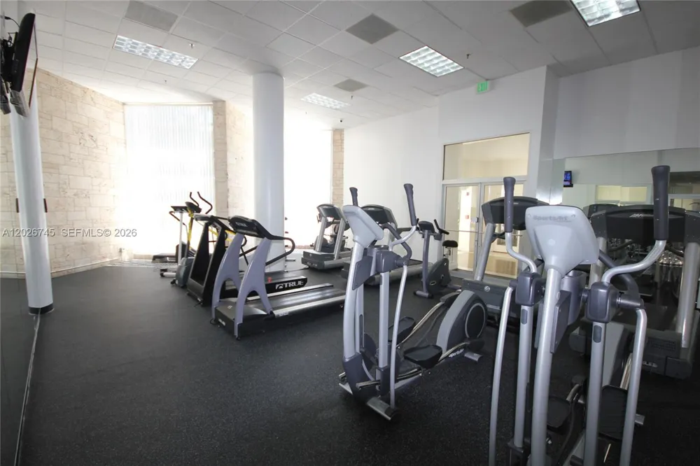5151 Collins Ave #519 Miami Beach, FL 33140
