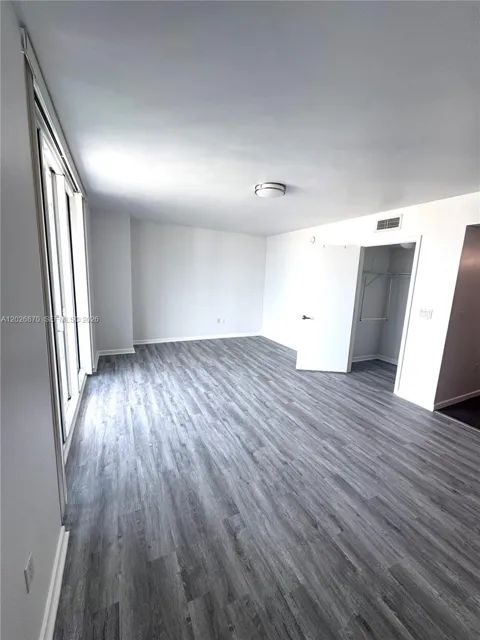 50 Biscayne Blvd #3303