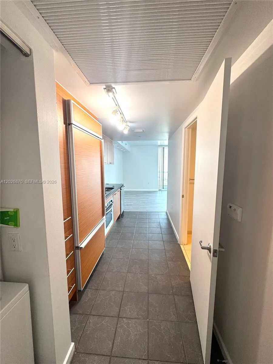 50 Biscayne Blvd #3303 Miami, FL 33132