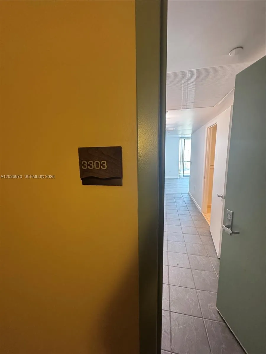 50 Biscayne Blvd #3303 Miami, FL 33132