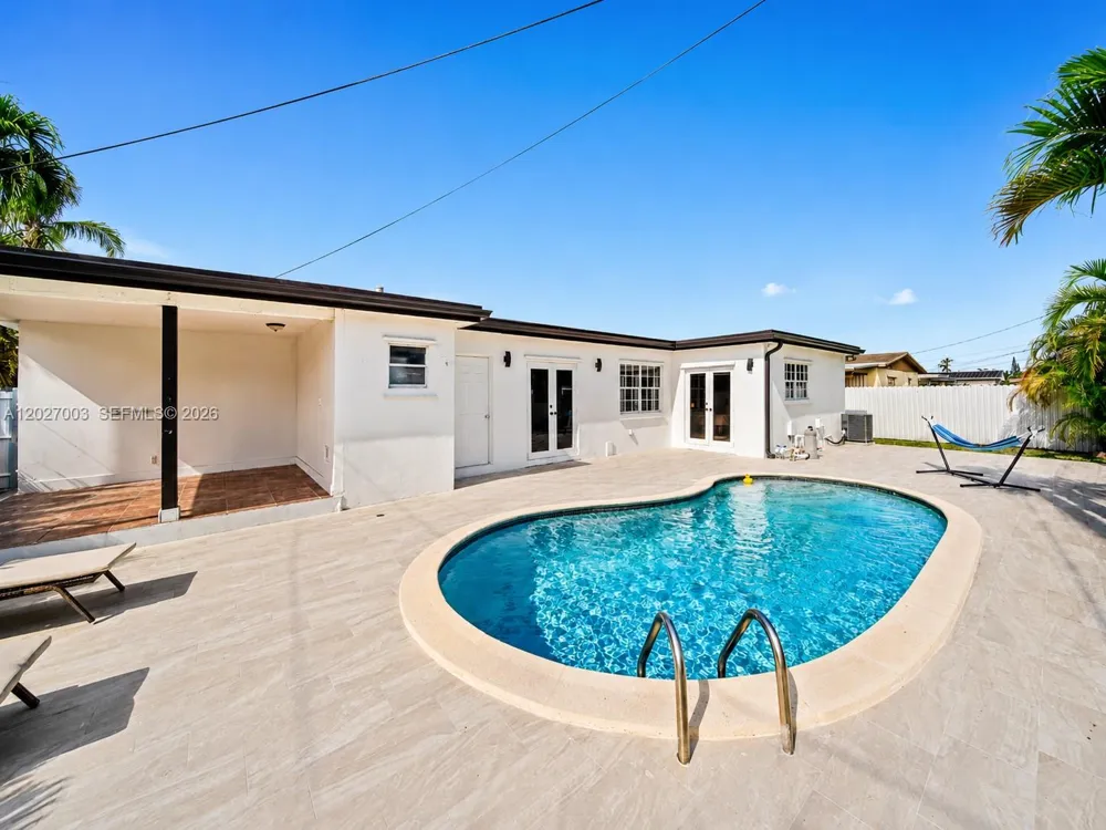 2761 SW 92nd Pl Miami, FL 33165