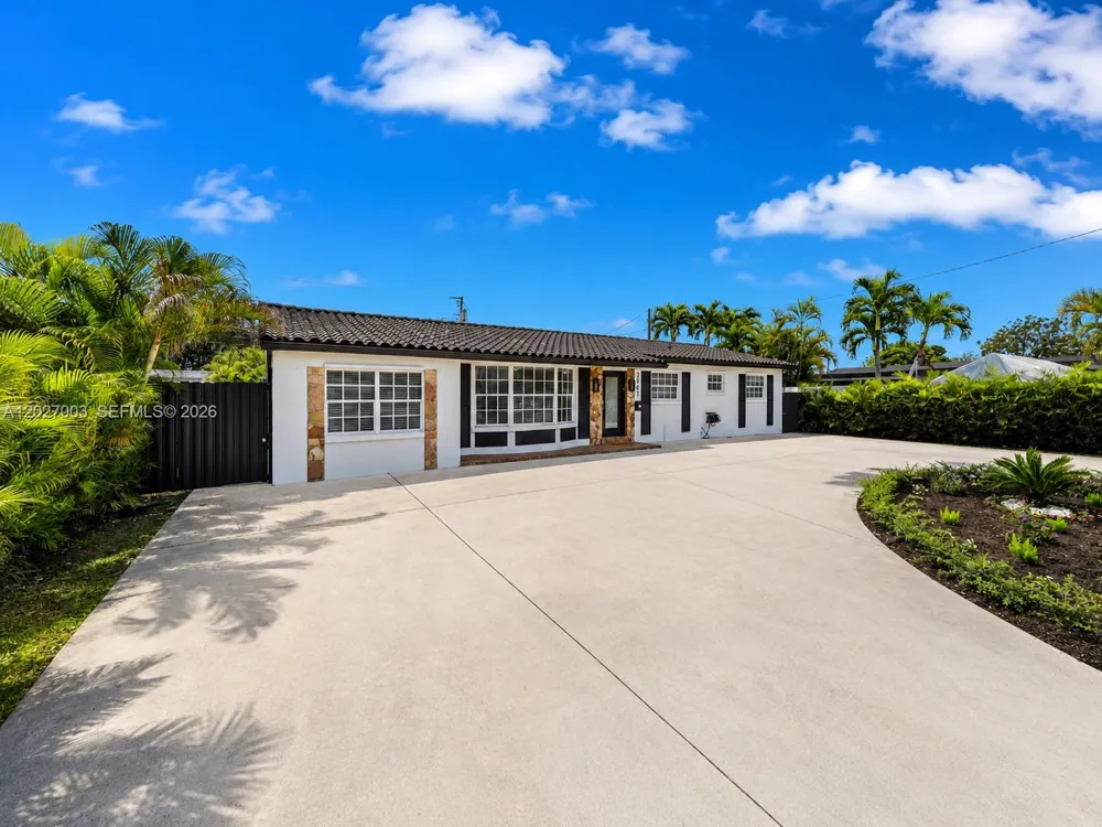 2761 SW 92nd Pl Miami, FL 33165