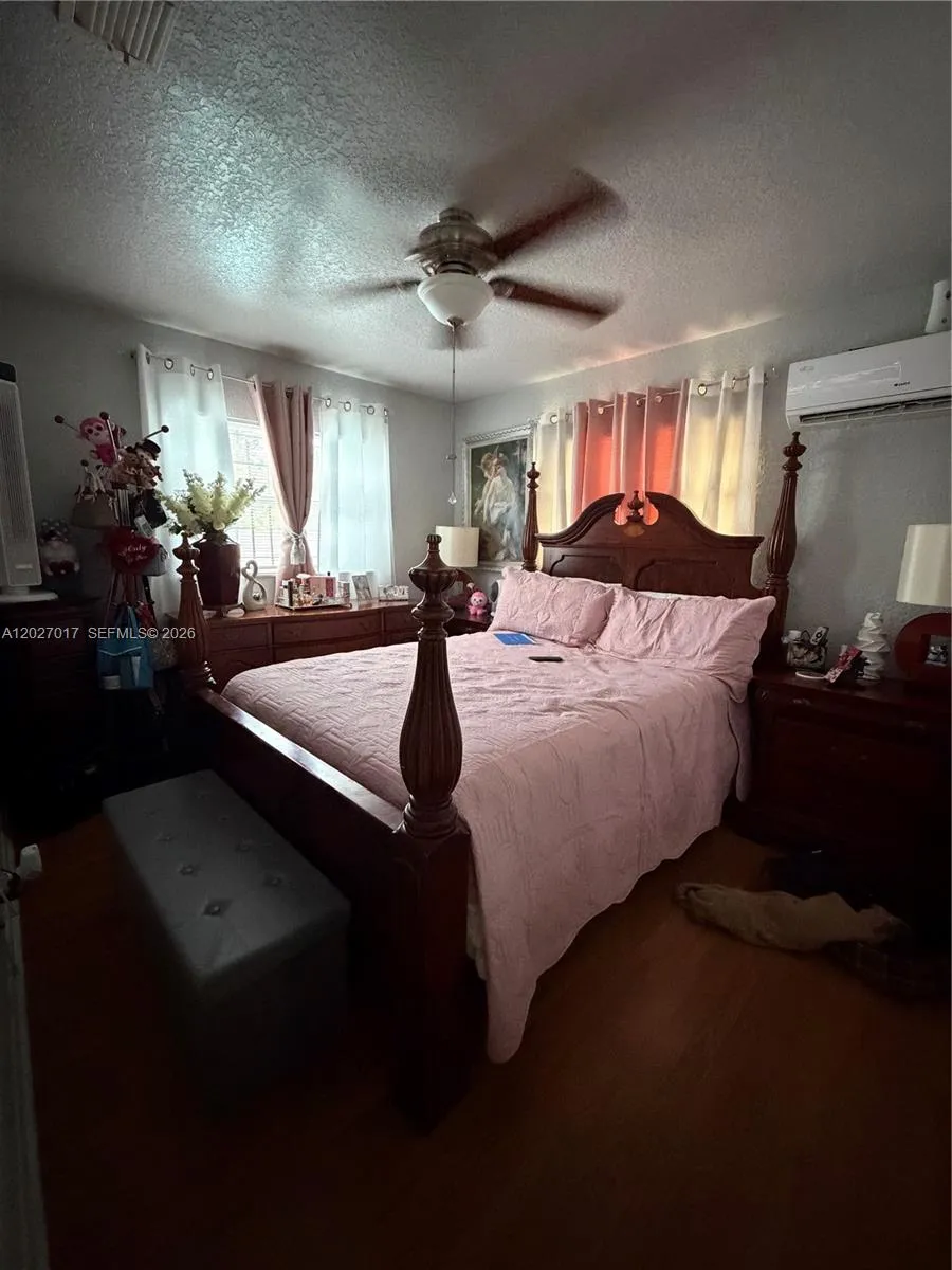 4162 Kingsbridge Drive Orlando, FL 32839