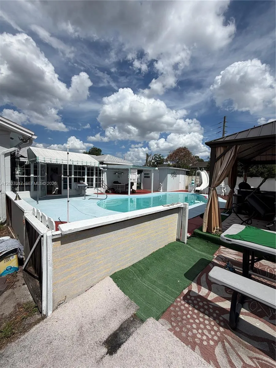 4162 Kingsbridge Drive Orlando, FL 32839