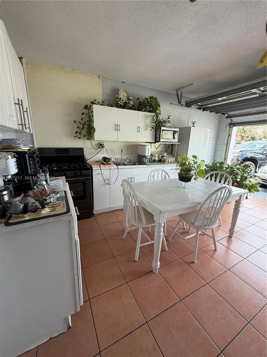 4162 Kingsbridge Drive Orlando, FL 32839
