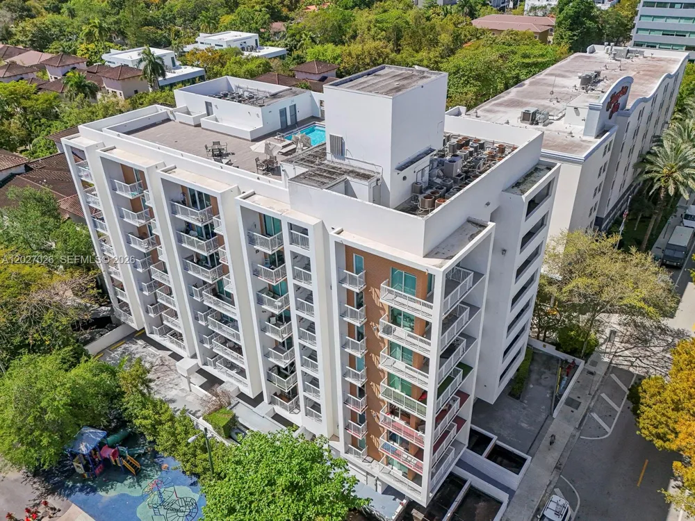 2740 SW 28th Ter #508 Miami, FL 33133