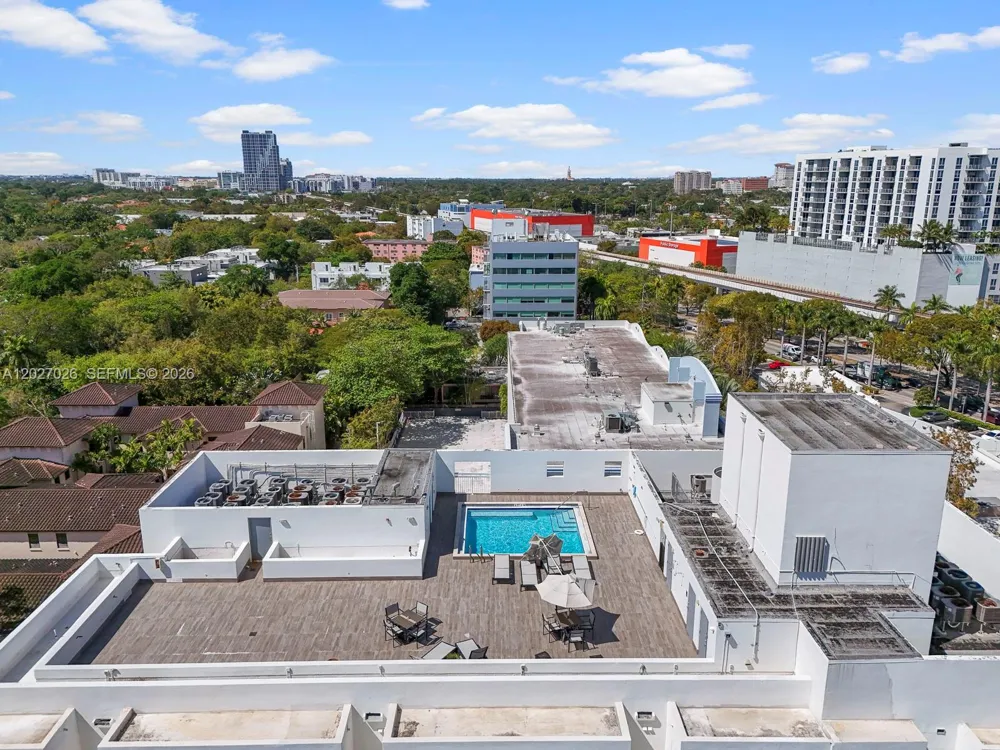 2740 SW 28th Ter #508 Miami, FL 33133