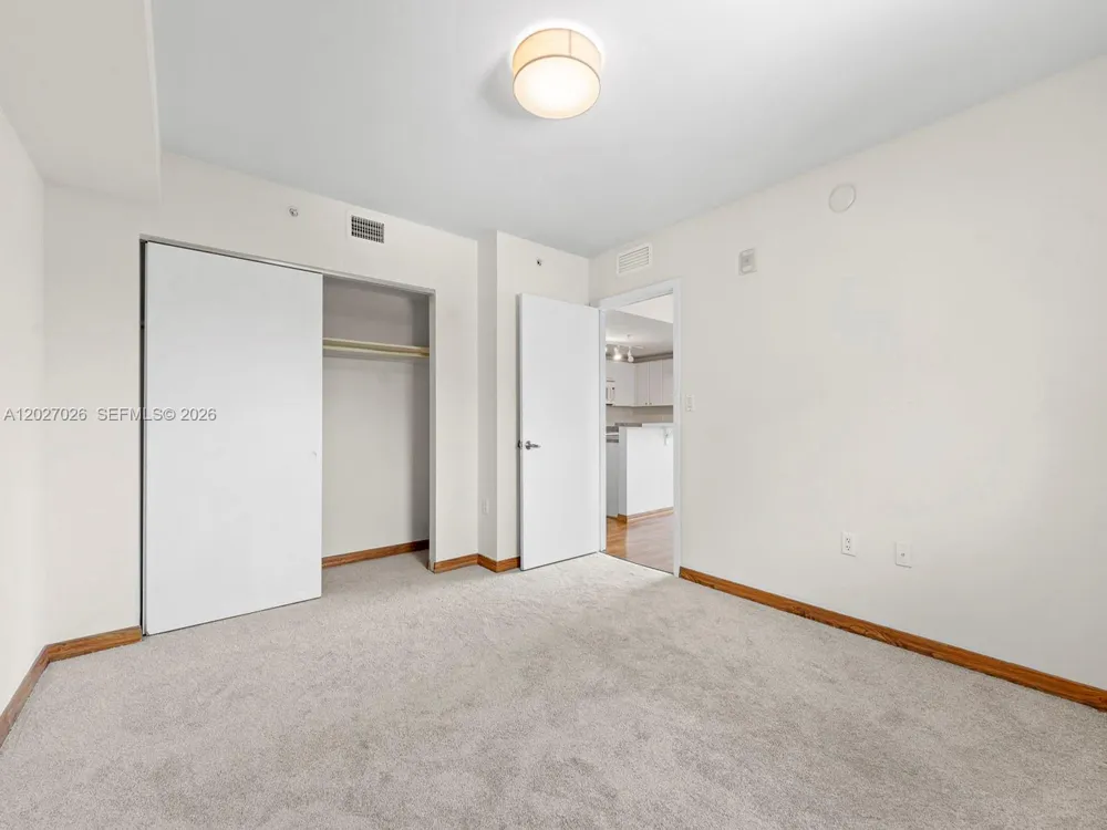 2740 SW 28th Ter #508 Miami, FL 33133