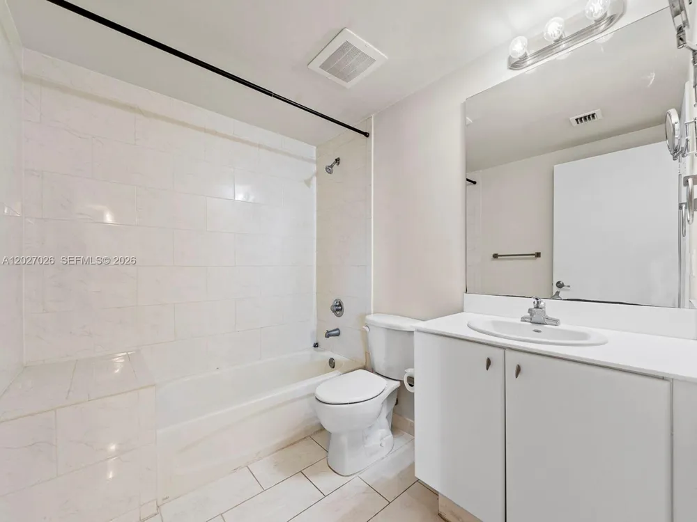 2740 SW 28th Ter #508 Miami, FL 33133