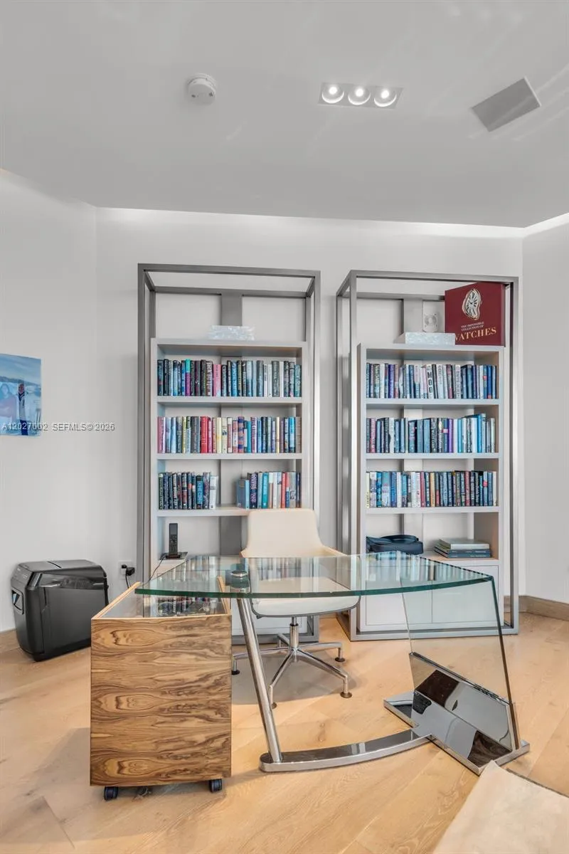 350 Ocean Dr #LPH2N Key Biscayne, FL 33149