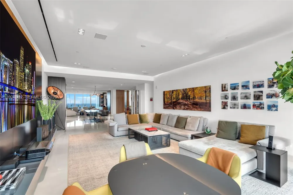350 Ocean Dr #LPH2N Key Biscayne, FL 33149
