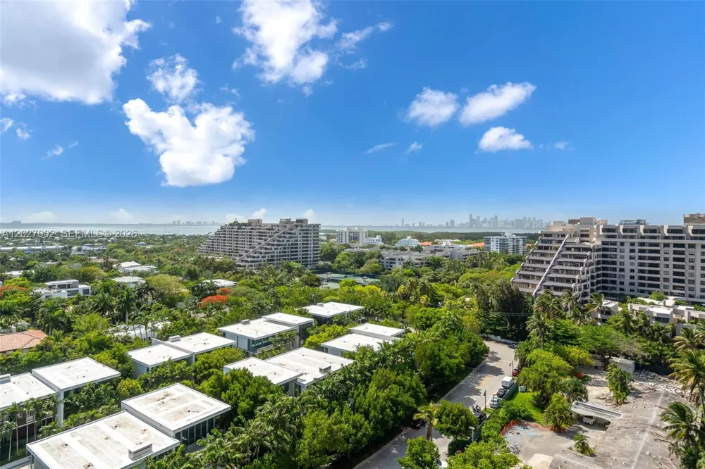 350 Ocean Dr #LPH2N Key Biscayne, FL 33149