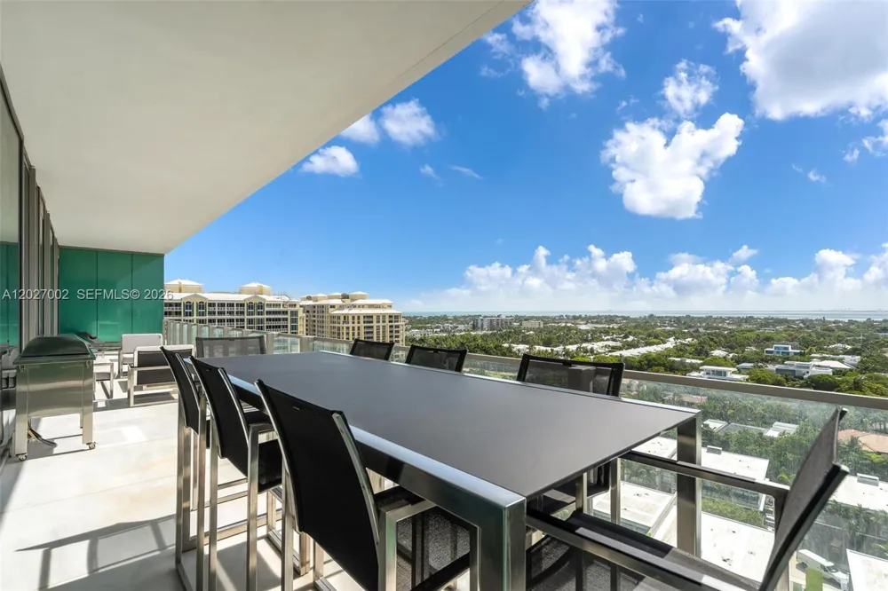 350 Ocean Dr #LPH2N Key Biscayne, FL 33149
