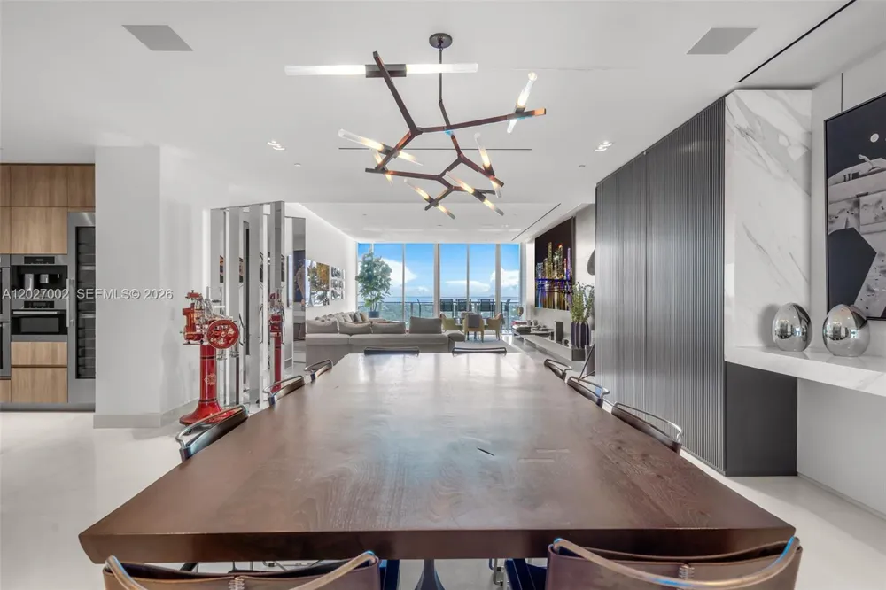 350 Ocean Dr #LPH2N Key Biscayne, FL 33149