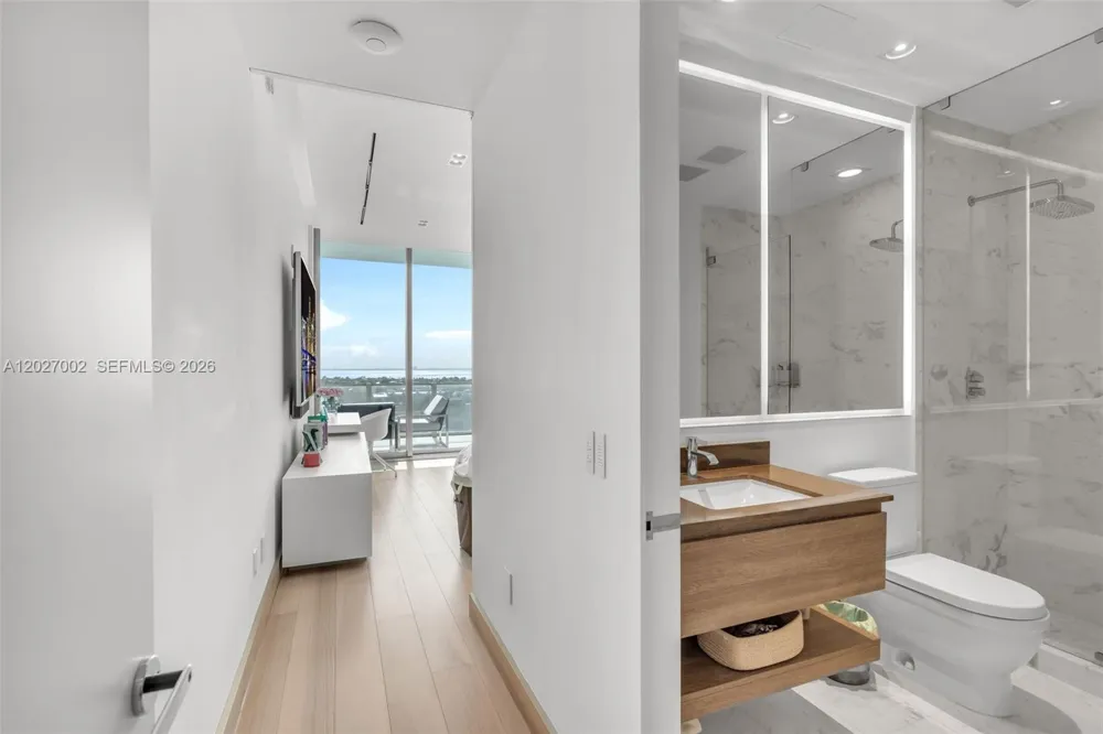 350 Ocean Dr #LPH2N Key Biscayne, FL 33149