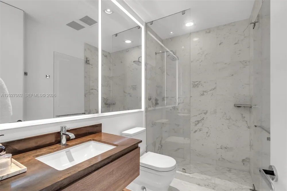 350 Ocean Dr #LPH2N Key Biscayne, FL 33149