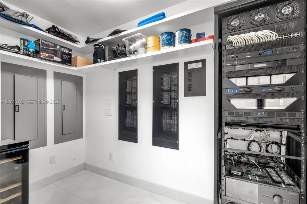 350 Ocean Dr #LPH2N Key Biscayne, FL 33149