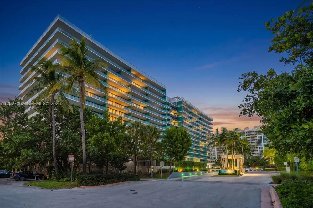 350 Ocean Dr #LPH2N Key Biscayne, FL 33149