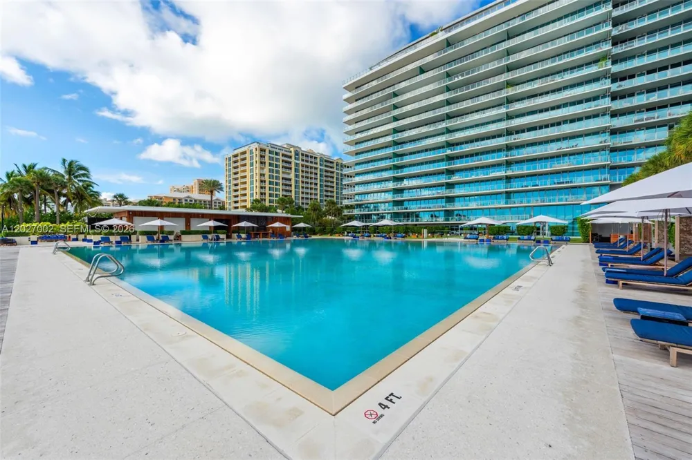 350 Ocean Dr #LPH2N Key Biscayne, FL 33149