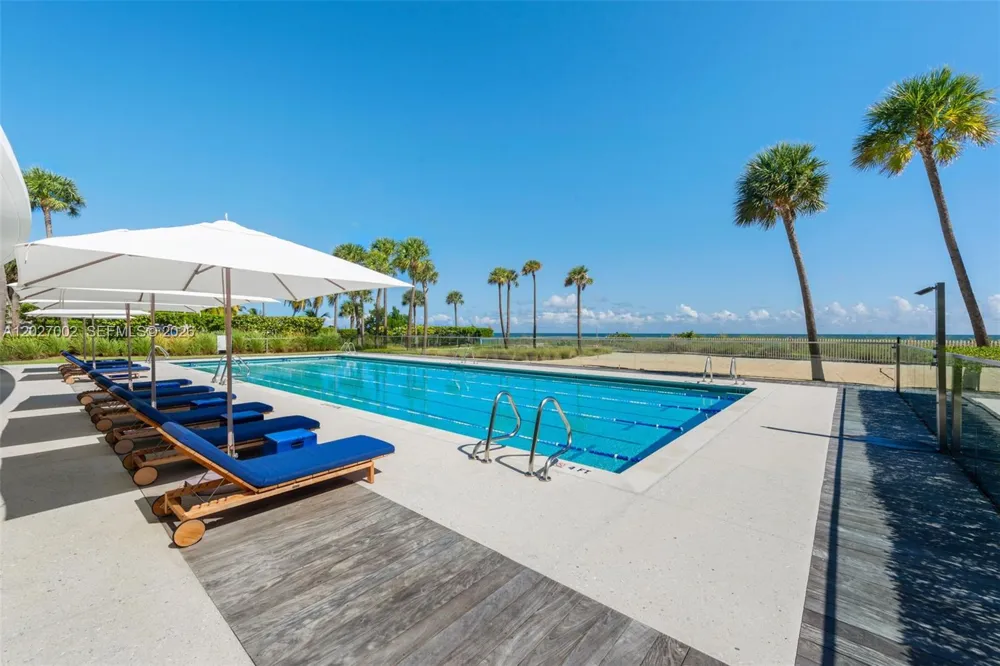 350 Ocean Dr #LPH2N Key Biscayne, FL 33149