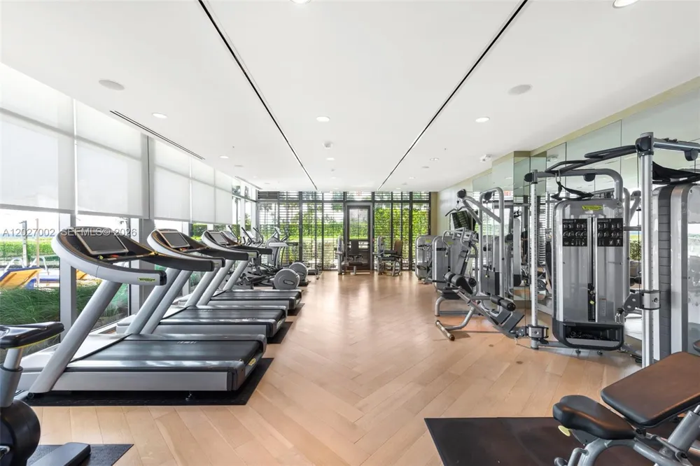 350 Ocean Dr #LPH2N Key Biscayne, FL 33149