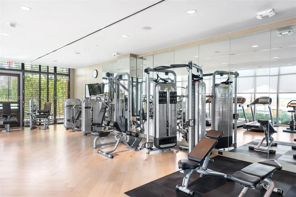 350 Ocean Dr #LPH2N Key Biscayne, FL 33149
