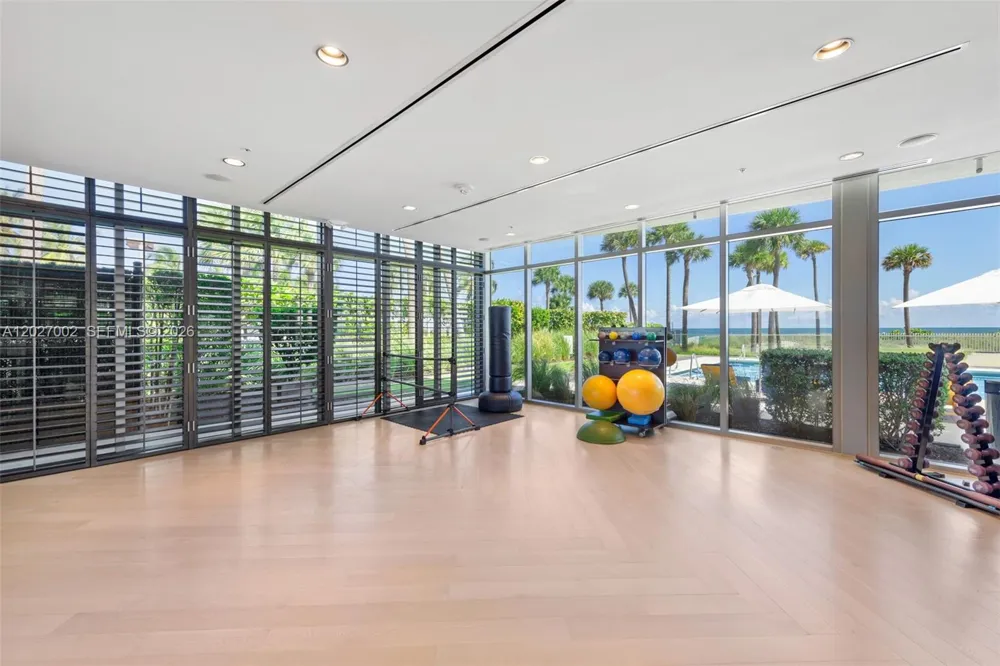 350 Ocean Dr #LPH2N Key Biscayne, FL 33149
