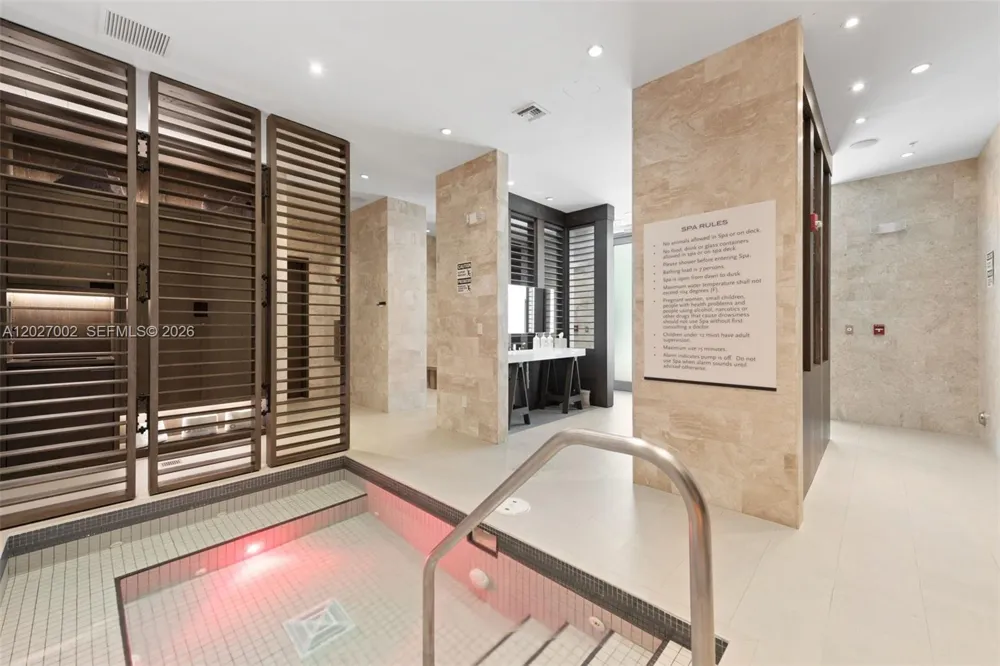 350 Ocean Dr #LPH2N Key Biscayne, FL 33149