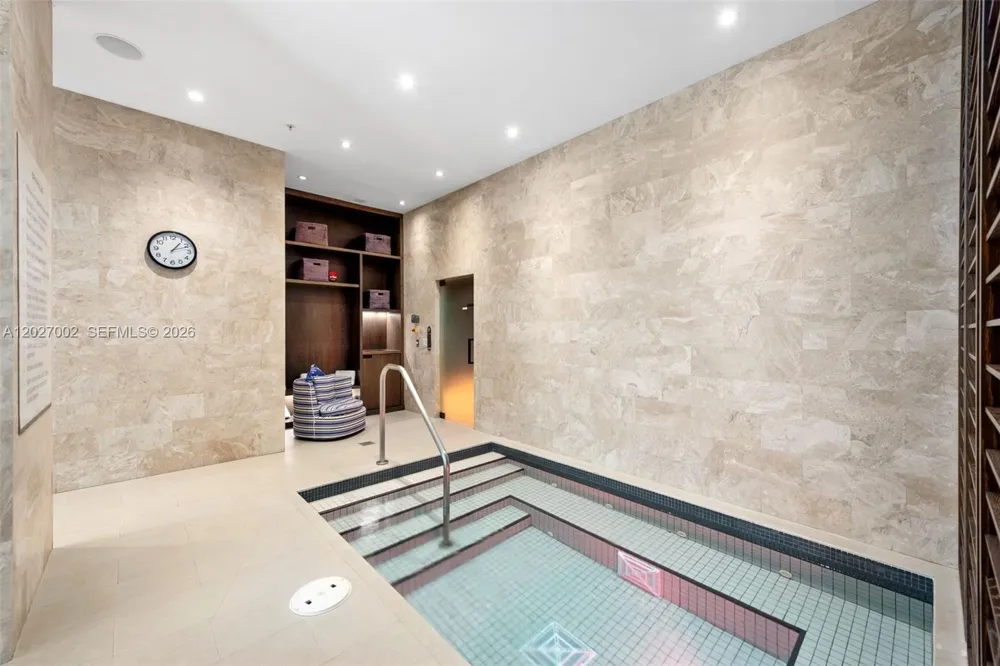 350 Ocean Dr #LPH2N Key Biscayne, FL 33149