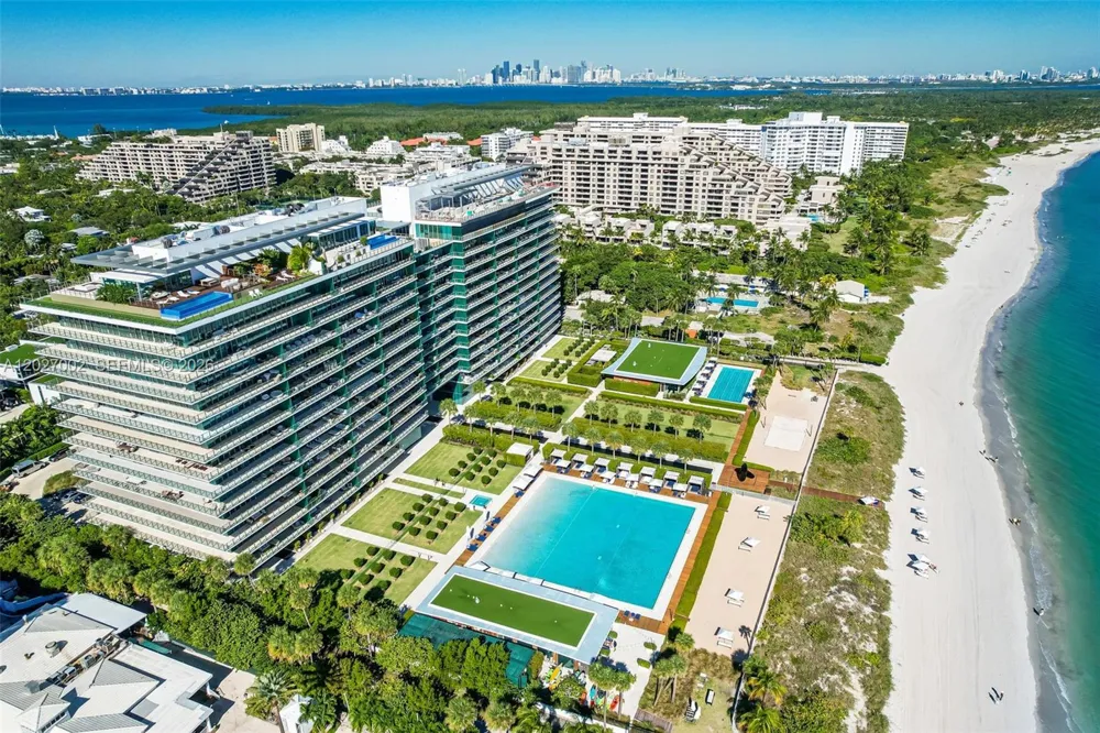 350 Ocean Dr #LPH2N Key Biscayne, FL 33149
