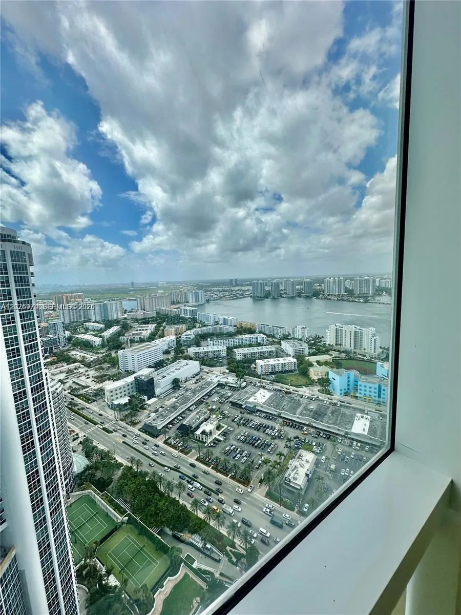 18201 Collins Ave #5307 Sunny Isles Beach, FL 33160