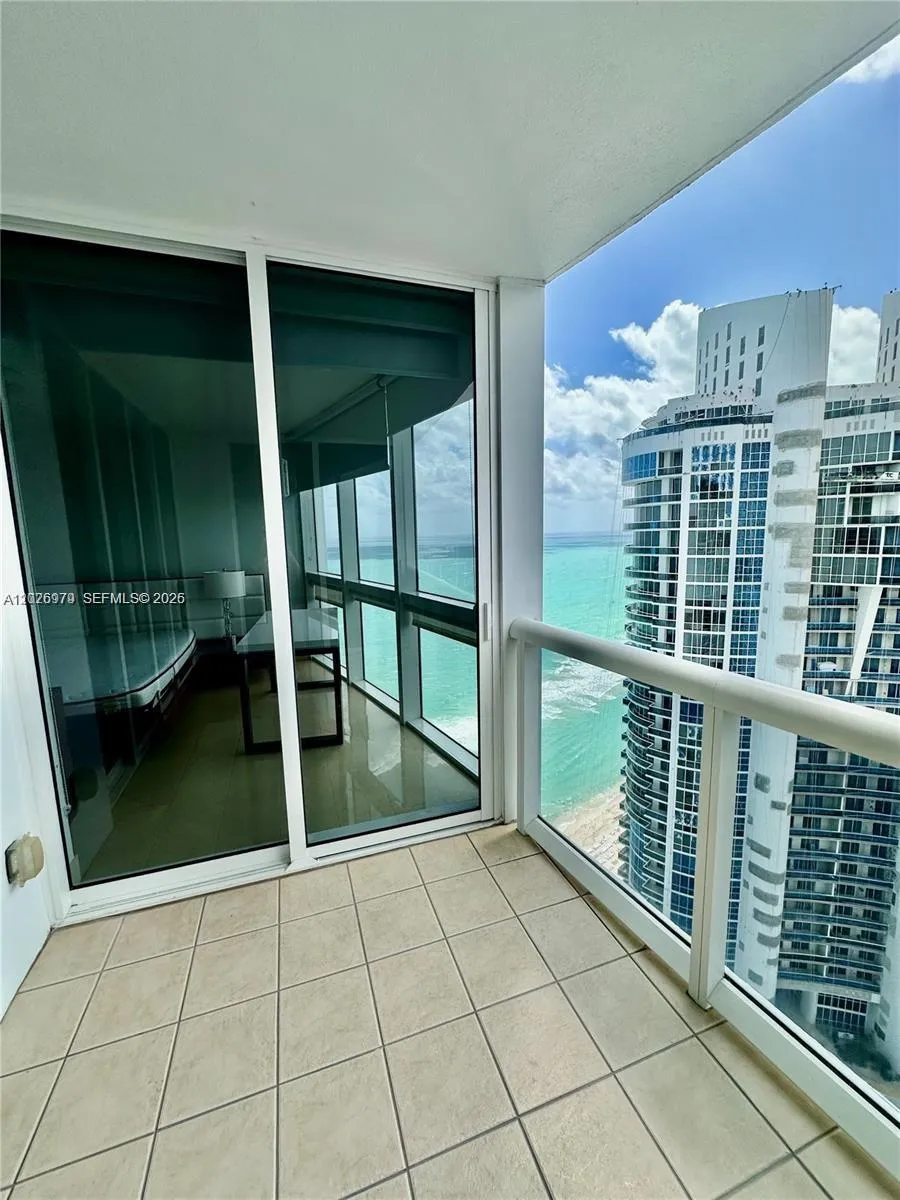 18201 Collins Ave #5307 Sunny Isles Beach, FL 33160