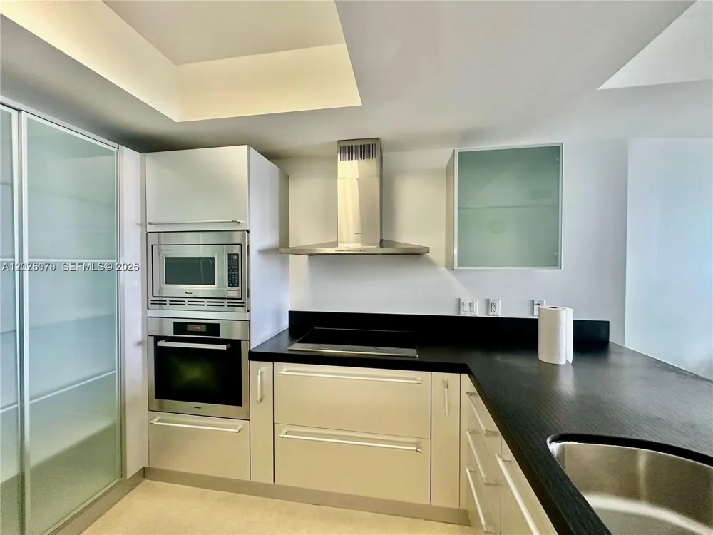 18201 Collins Ave #5307 Sunny Isles Beach, FL 33160