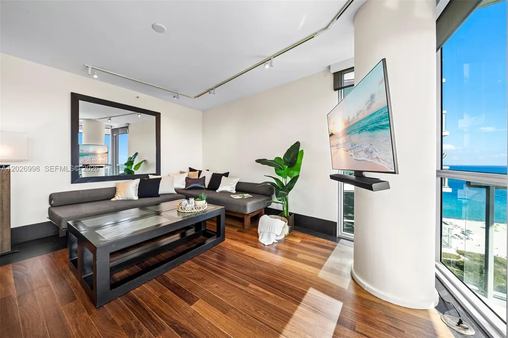 101 20th St #2404 Miami Beach, FL 33139