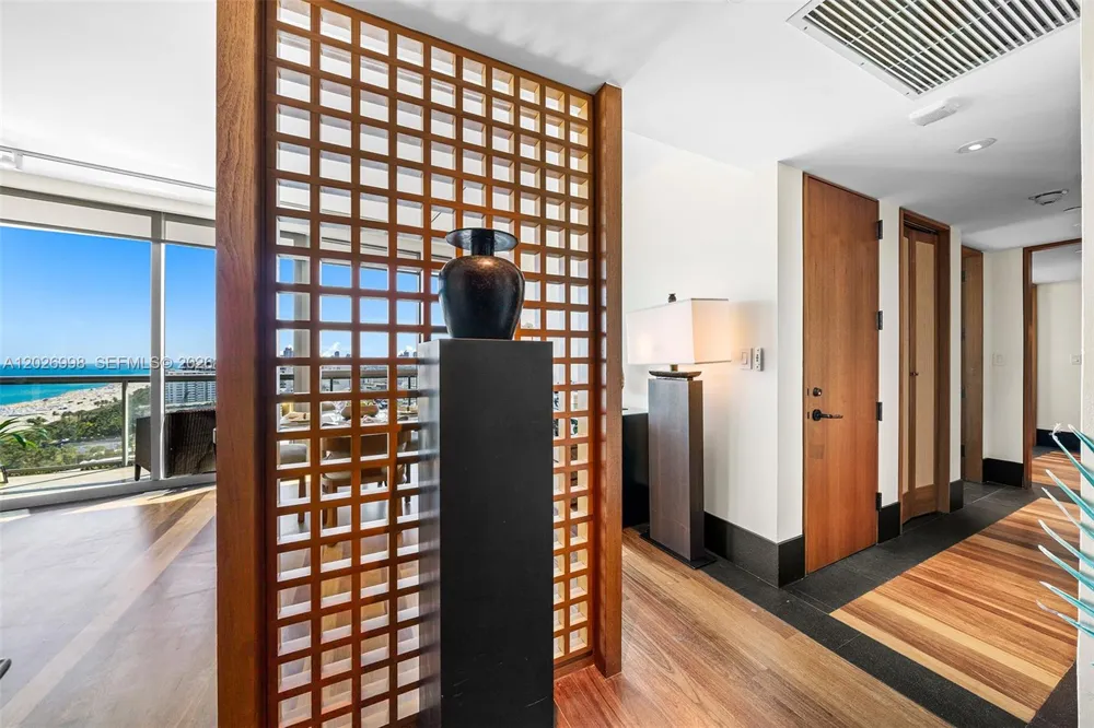 101 20th St #2404 Miami Beach, FL 33139