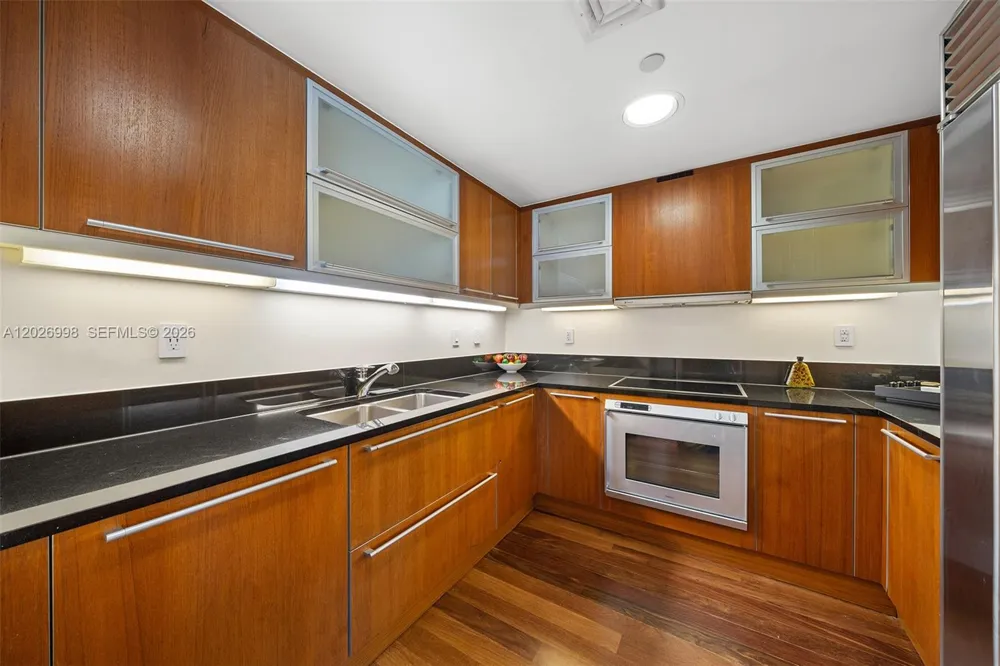 101 20th St #2404 Miami Beach, FL 33139