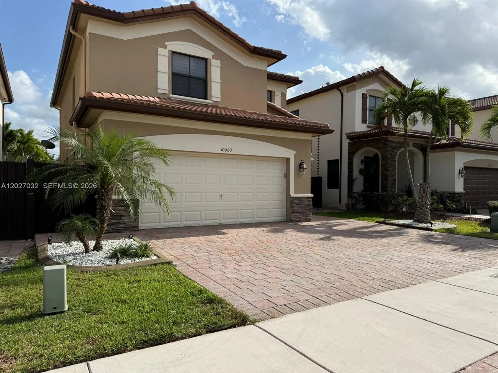 10060 NW 86th Ter Doral, FL 33178