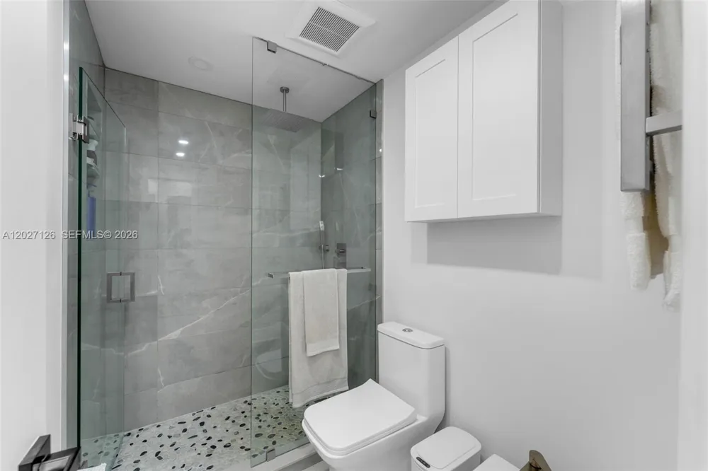 1350 SW 122nd Ave #415 Miami, FL 33184