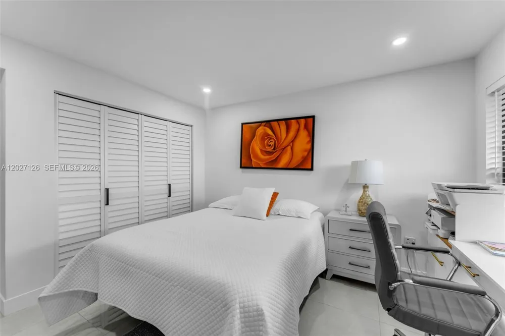 1350 SW 122nd Ave #415 Miami, FL 33184